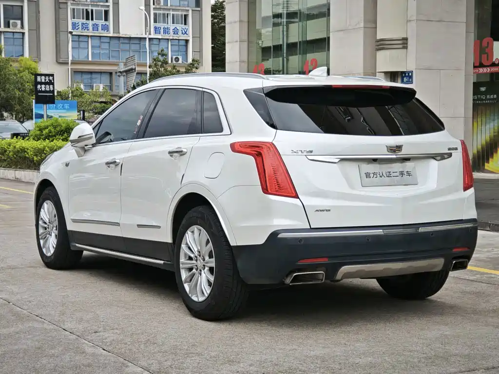 Cadillac XT5 2019 — фото 6