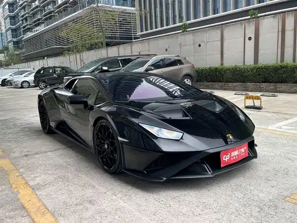 Lamborghini Huracan 2022