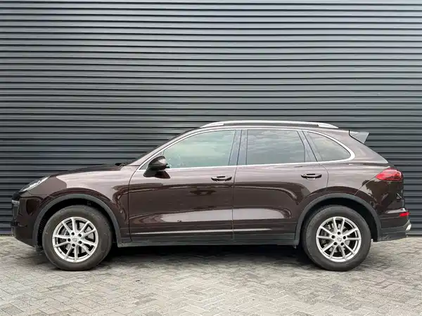 Porsche Cayenne 2016