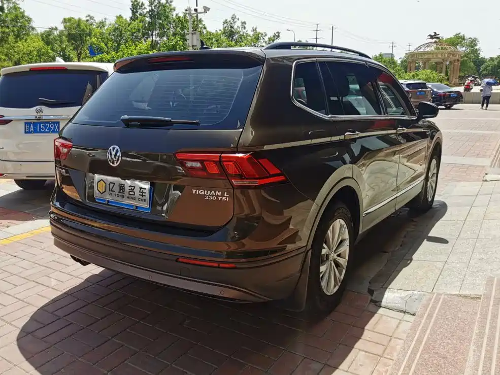 Volkswagen Tiguan L 2017 — фото 16