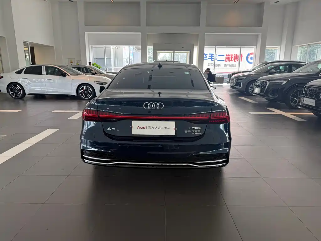 Audi A7L 2022