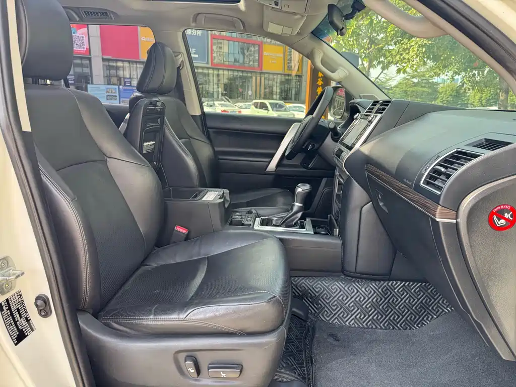 Toyota Prado 2019 — фото 15