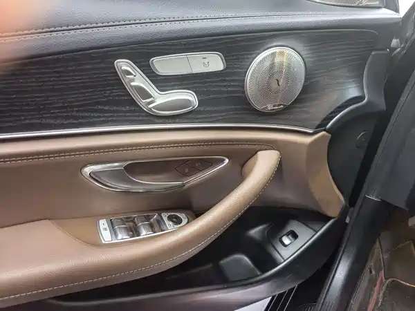 Mercedes-Benz E-Class 2023