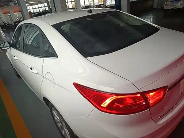 Ford Escort 2016