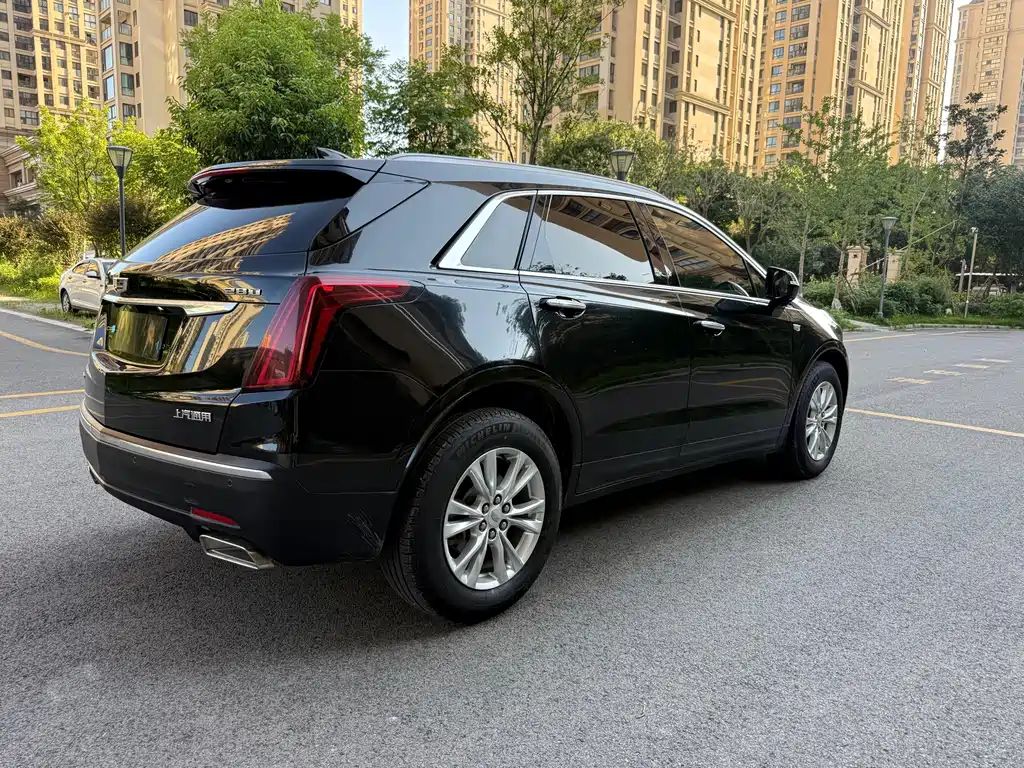 Cadillac XT5 2020 — фото 15