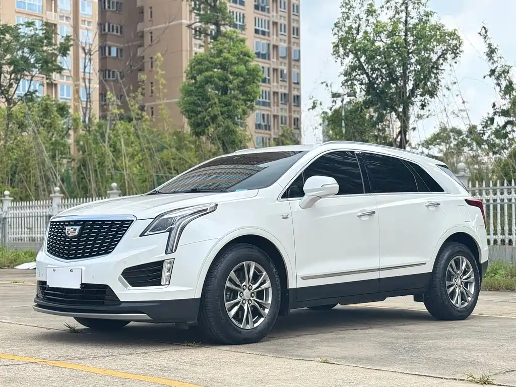 Cadillac XT5 2019 — фото 1
