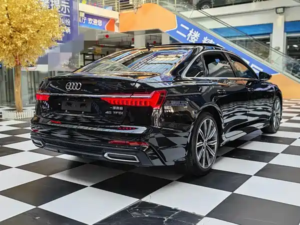 Audi A6L 2021