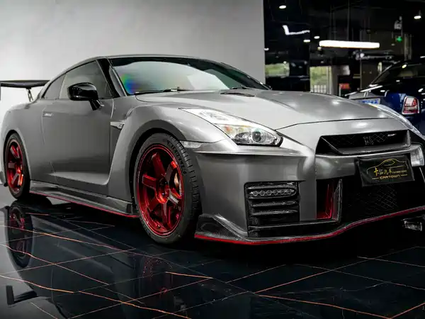 Nissan GT-R 2014