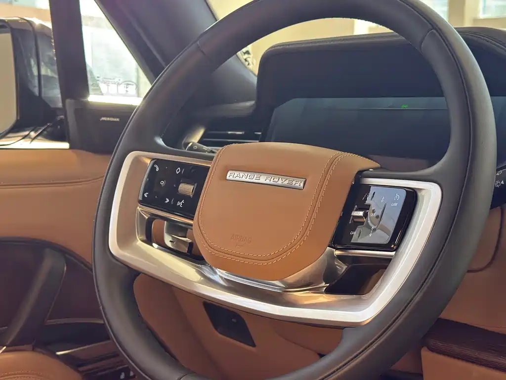 Land Rover Range Rover 2025 — фото 15