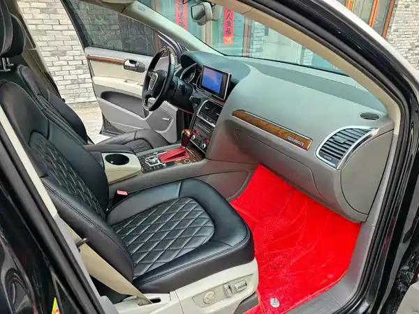 Audi Q7 2011