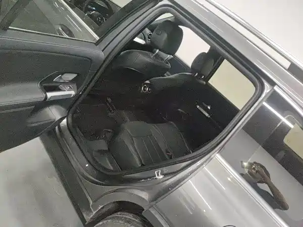 Mercedes-Benz GLB 2022