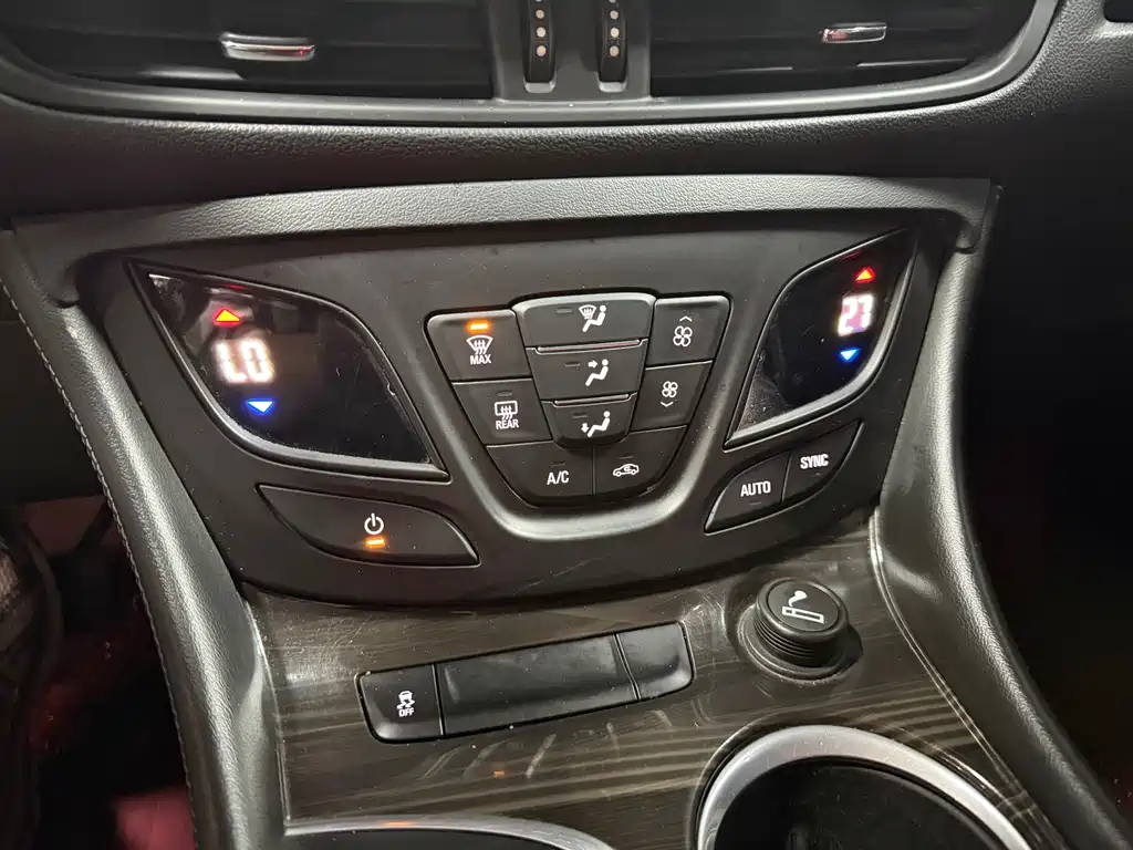 Buick Envision Plus 2020 — фото 16