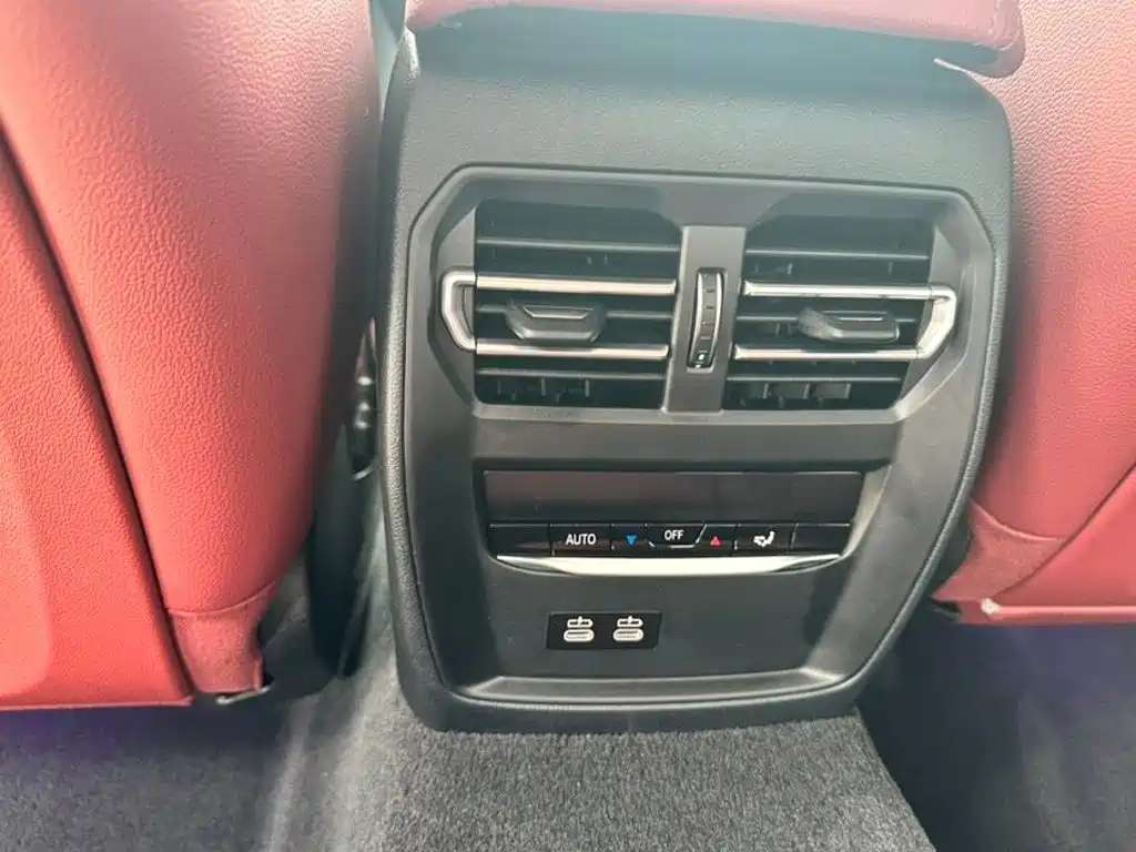 BMW 3 Series 2023 — фото 17