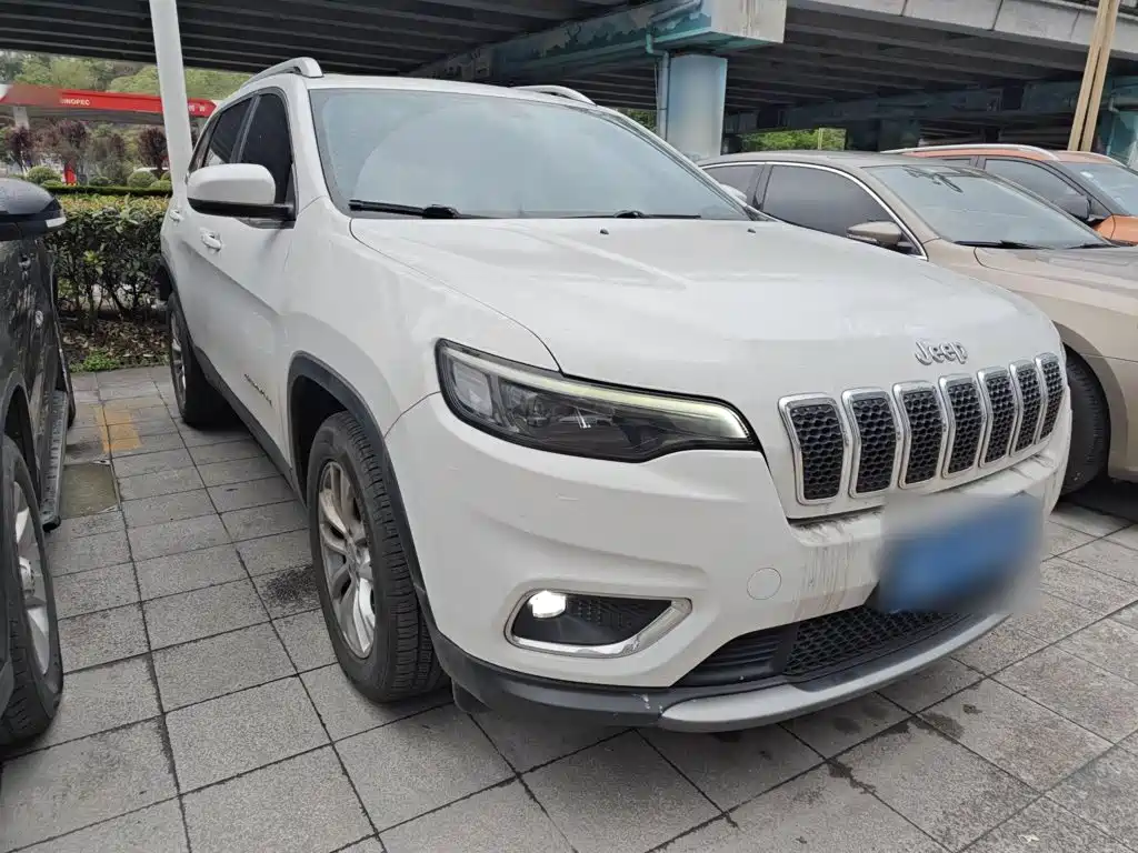 Jeep Cherokee 2019 — фото 22