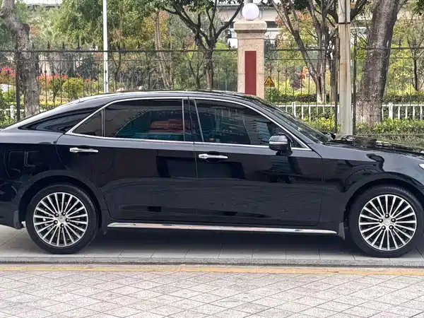 Toyota Crown 2018