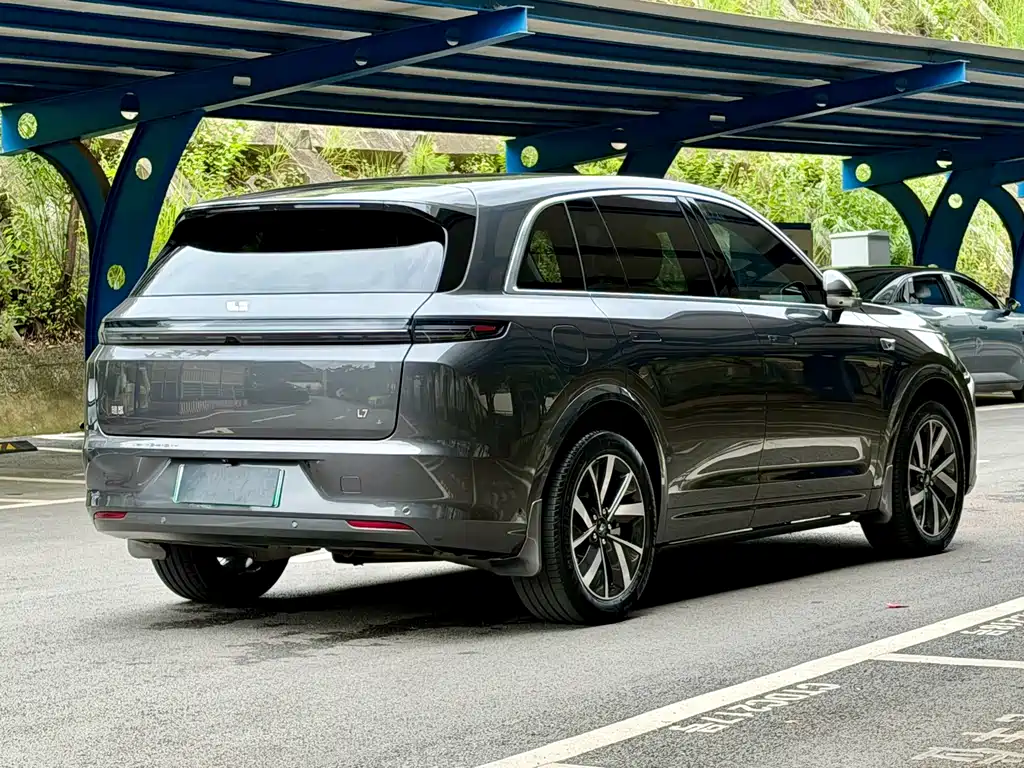 Li Auto Li L7 2024