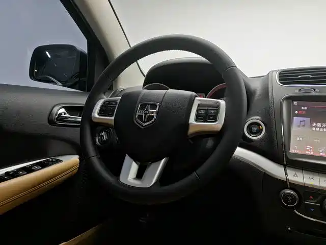 Dodge Coolwei 2015 — фото 16