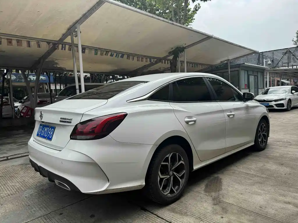 MG MG5 2022