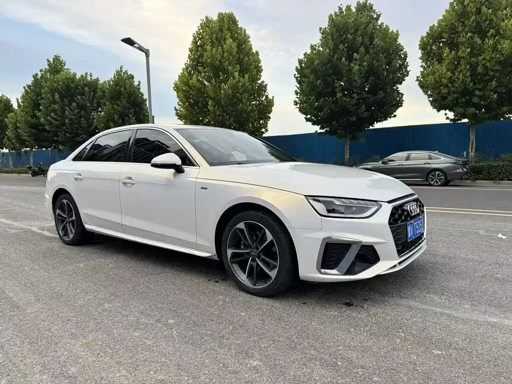 Audi A4L 2020