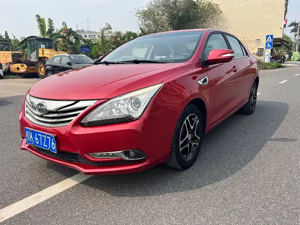 BYD G5 2014