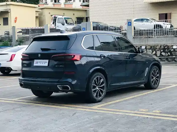 BMW X5 2023