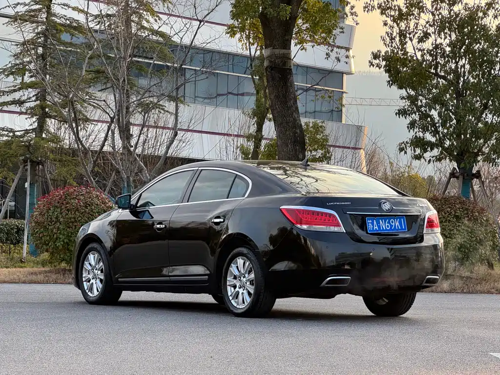Buick LaCrosse 2012 — фото 4