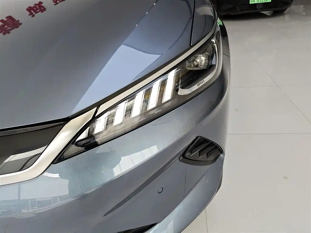 BYD Qin PLUS 2025 — фото 24