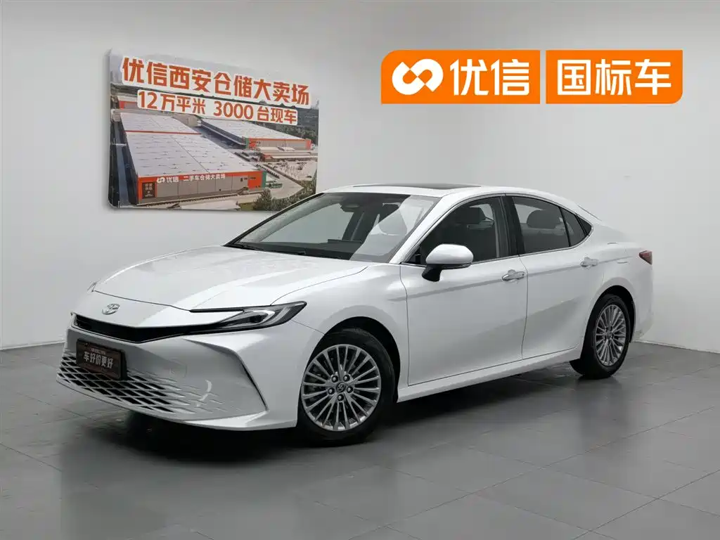 Toyota Camry 2025