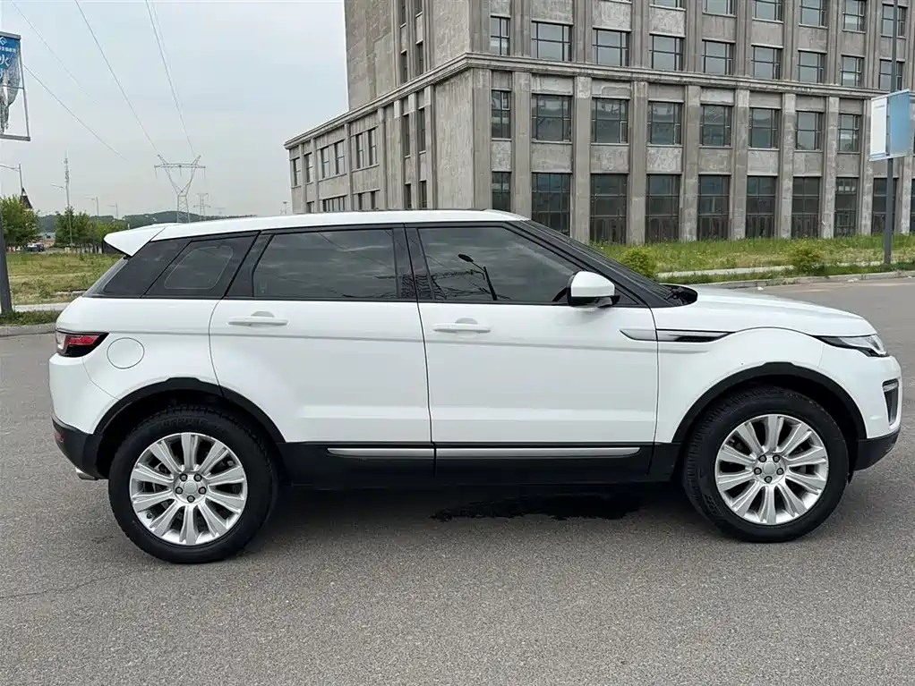 Land Rover Evoque 2017 — фото 9