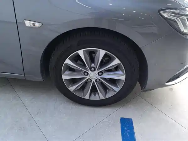 Chevrolet Monza 2020