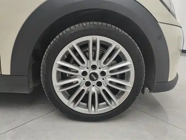 MINI MINI 2022