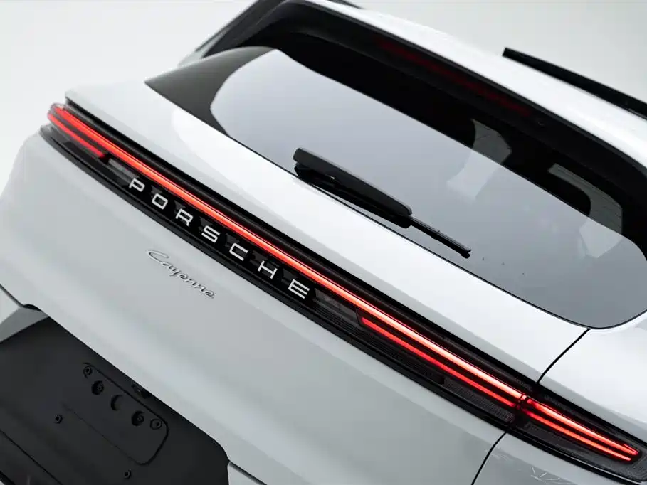 Porsche Cayenne 2024 — фото 7