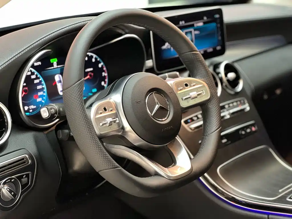 Mercedes-Benz C-Class 2020