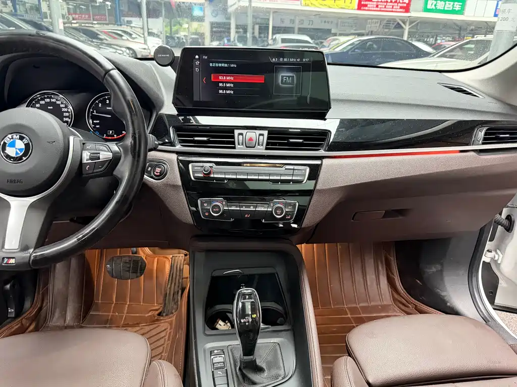 BMW X1 2022 — фото 12