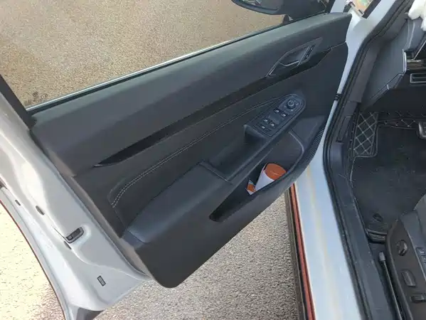Volkswagen Golf 2024
