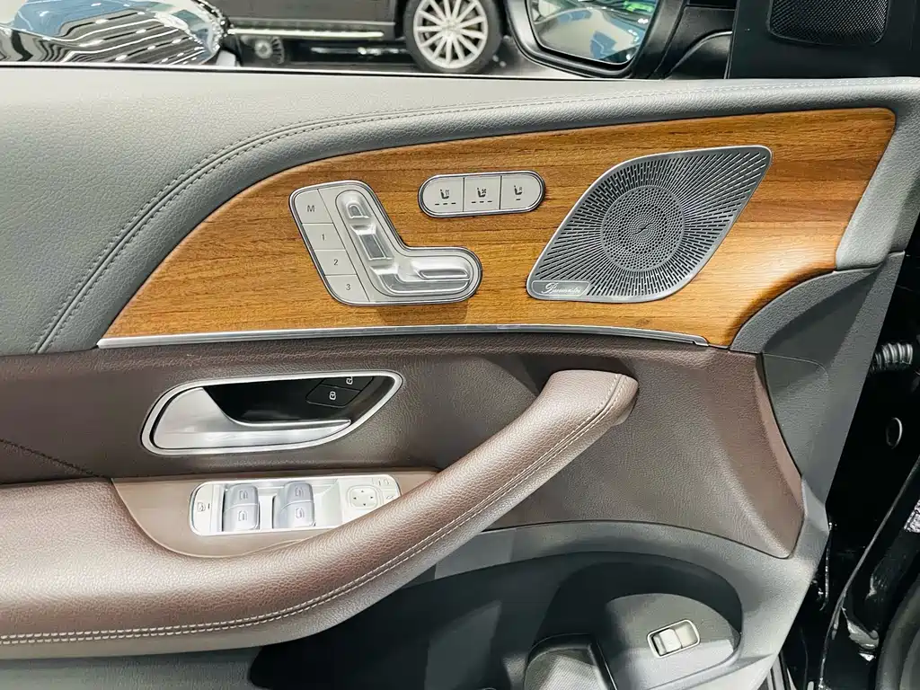 Mercedes-Benz GLS 2020 — фото 9