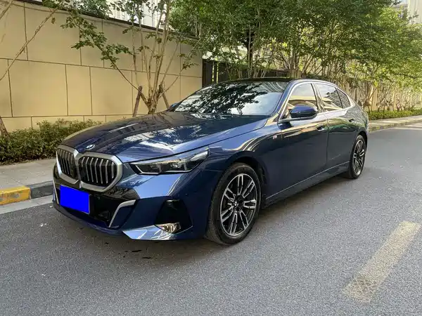BMW 5 Series 2024