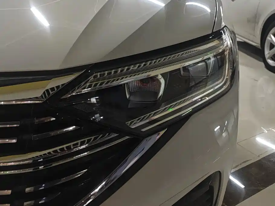 Volkswagen Sagitar 2023