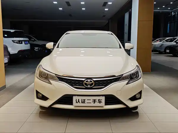 Toyota Reiz 2013