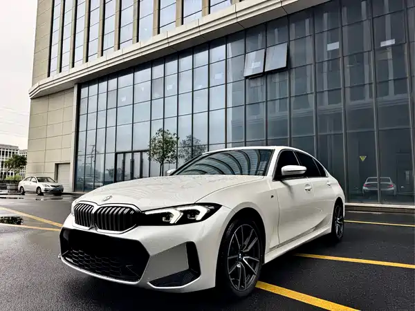 BMW 3 Series 2024
