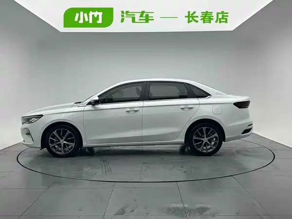 Geely Emgrand 2023