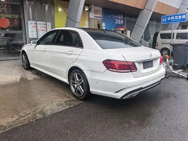 Mercedes-Benz E-Class 2015