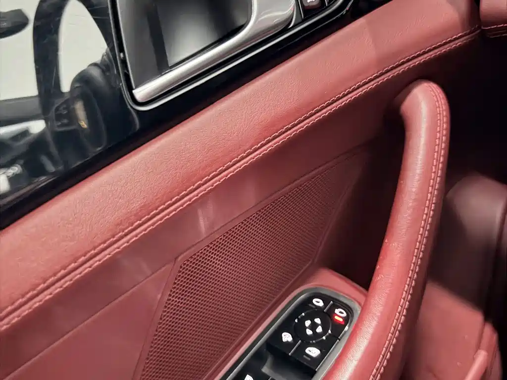 Porsche Panamera 2018 — фото 10