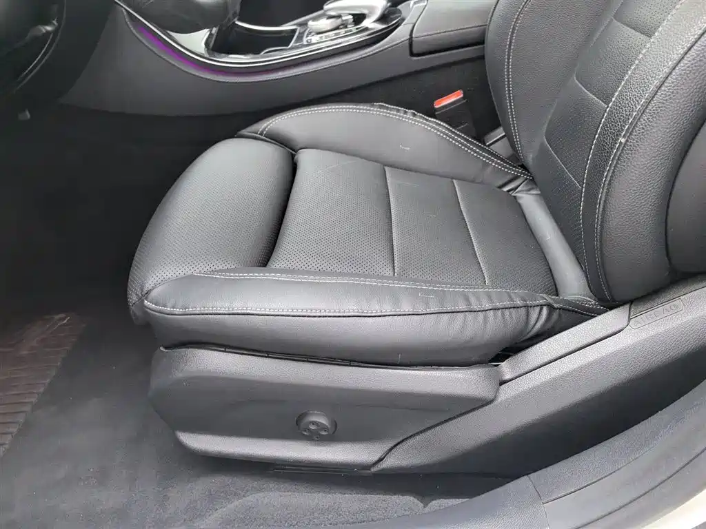 Mercedes-Benz E-Class 2017 — фото 20