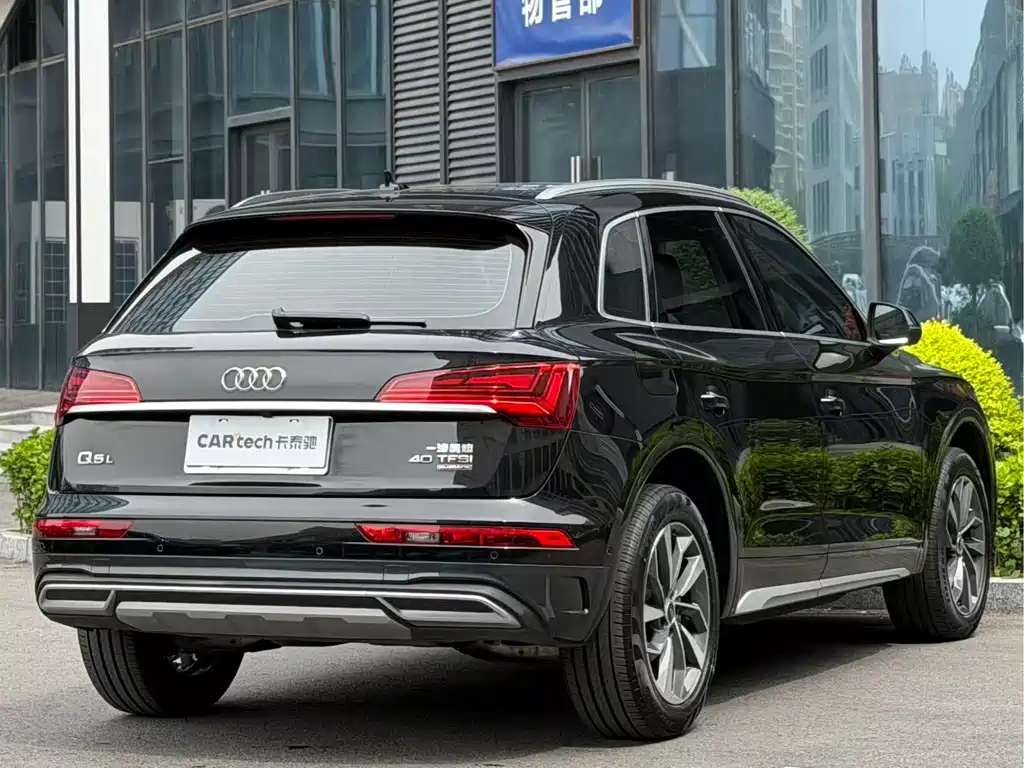 Audi Q5L 2022 — фото 4