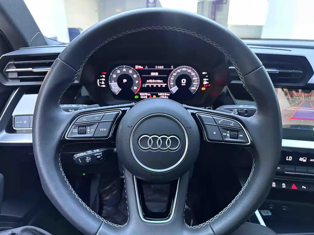 Audi A3 2023 — фото 11