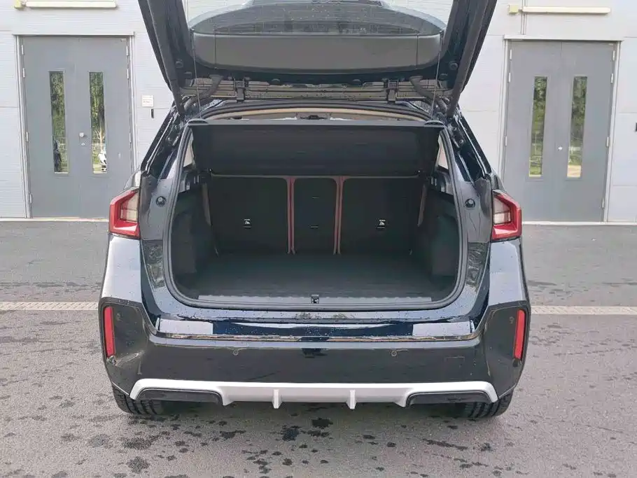 BMW X1 2025 — фото 11