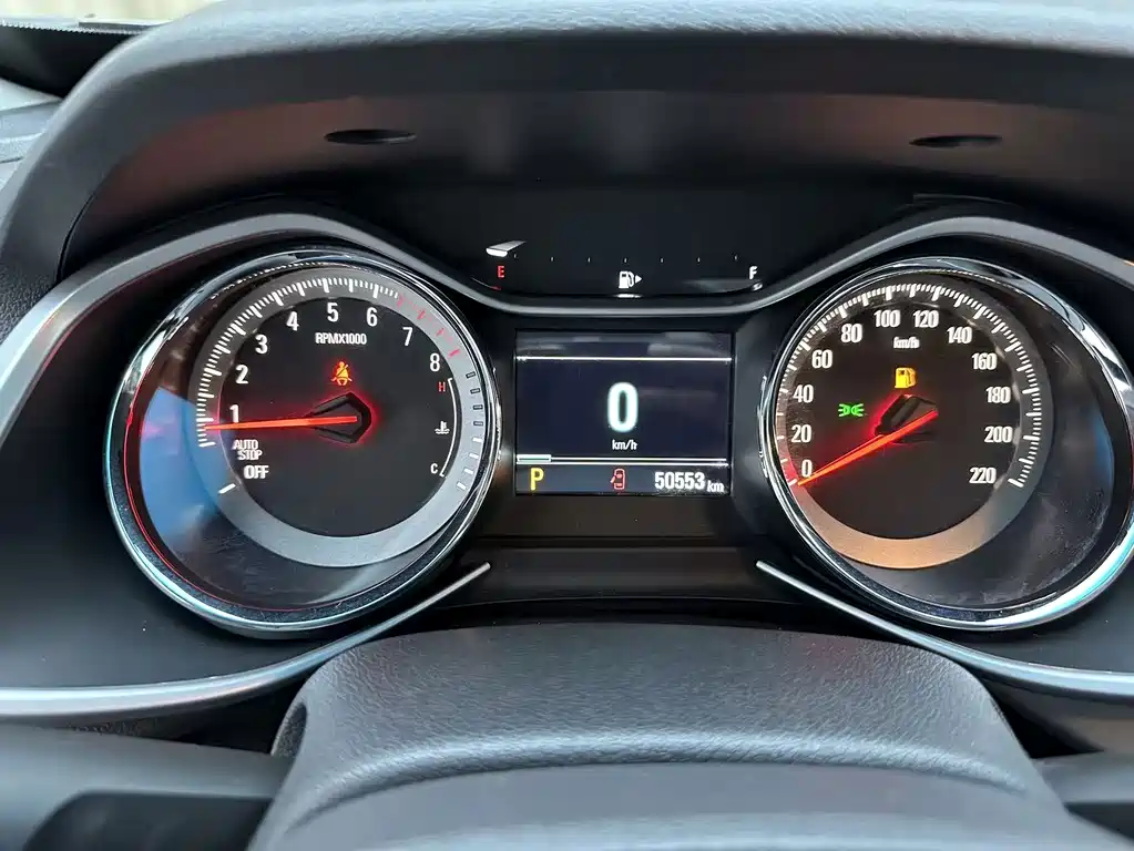 Chevrolet Orlando 2023 — фото 15