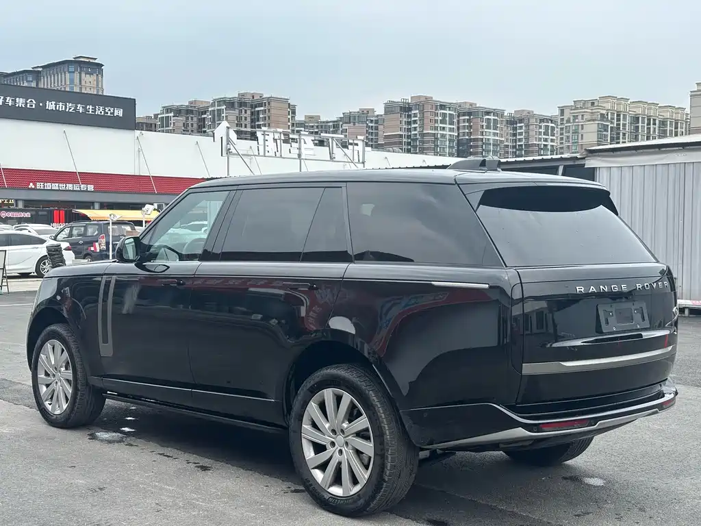 Land Rover Range Rover 2024