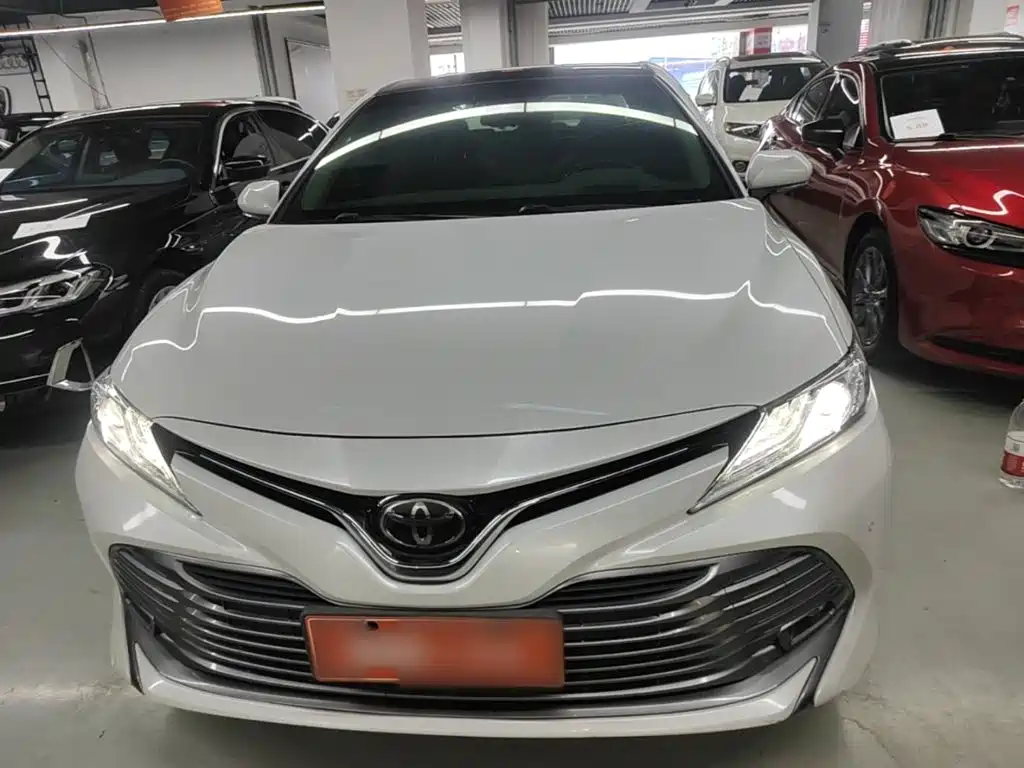 Toyota Camry 2021